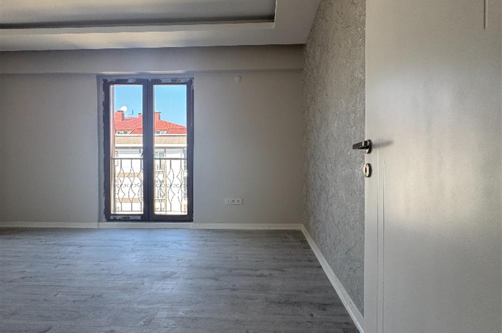 Ordu Altınordu Cumhuriyet Mahallesi Riverport Onur Sitesinde Marina Projesine Yürüme Mesafesinde 4+1 Ultra Lüks 270 m² Dubleks Daire
