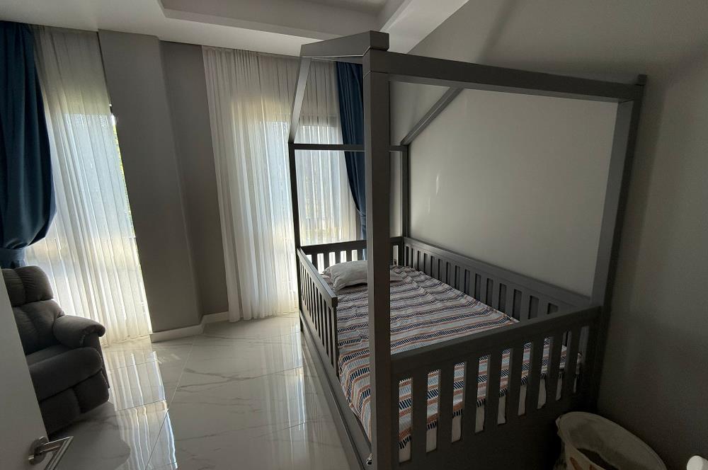BARBAROS MAHALLESİNDE SATILIK SİTE İÇİ MÜSTAKİL HAVUZLU 4+1VİLLA