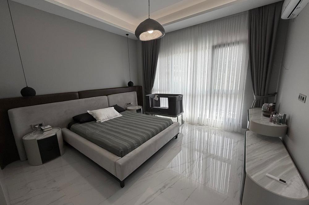 BARBAROS MAHALLESİNDE SATILIK SİTE İÇİ MÜSTAKİL HAVUZLU 4+1VİLLA