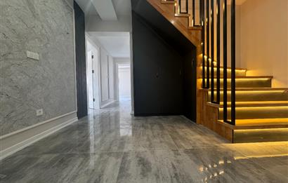 Ordu Altınordu Cumhuriyet Mahallesi Riverport Onur Sitesinde Marina Projesine Yürüme Mesafesinde 4+1 Ultra Lüks 270 m² Dubleks Daire