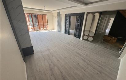 Ordu Altınordu Cumhuriyet Mahallesi Riverport Onur Sitesinde Marina Projesine Yürüme Mesafesinde 4+1 Ultra Lüks 270 m² Dubleks Daire