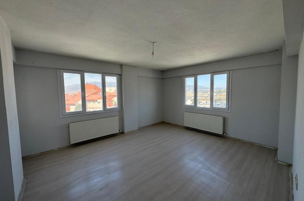 Menemen Devlet Hastanesi Karşısında Kiralık 2+1 Daire