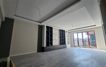 Ordu Altınordu Cumhuriyet Mahallesi Riverport Onur Sitesinde Marina Projesine Yürüme Mesafesinde 4+1 Ultra Lüks 270 m² Dubleks Daire