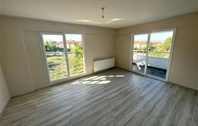 BAŞİSKELE YENİKÖY'DE SATILIK 3+1 ÇATI DUBLEKS DAİRE