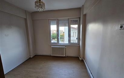 CENTURY 21 BAL'DAN BAHÇELİEVLER MAH.MUHASEBECİLER SİTESİNDE SATILIK 3+1 DAİRE