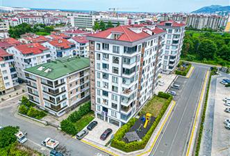Arkent Karşıyaka’da 100 m² Kapalı + 100 m² Açık Kullanım Alanlı Dükkan
