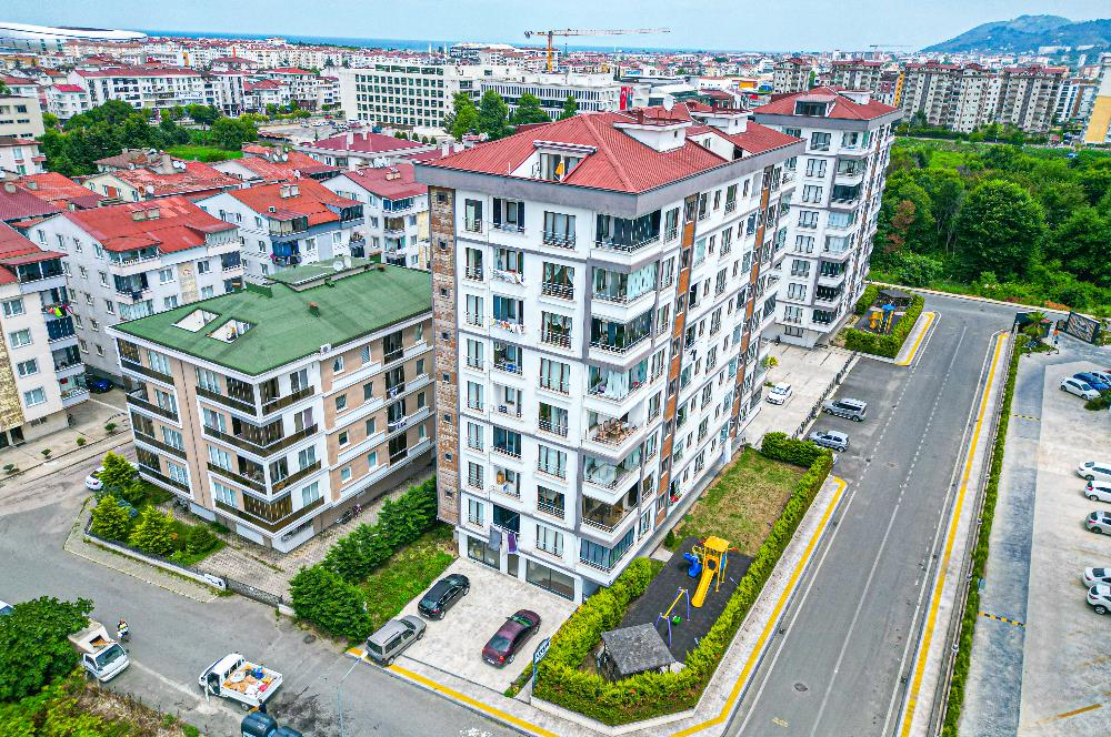 Arkent Karşıyaka’da 100 m² Kapalı + 100 m² Açık Kullanım Alanlı Dükkan
