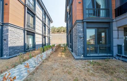 C21 Cius; Havuz ve Bahçeli Site İçerisinde Deniz Manzaralı Daire