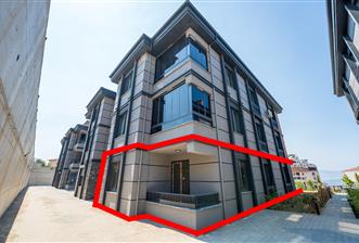 C21 Cius; Havuz ve Bahçeli Site İçerisinde Deniz Manzaralı Daire
