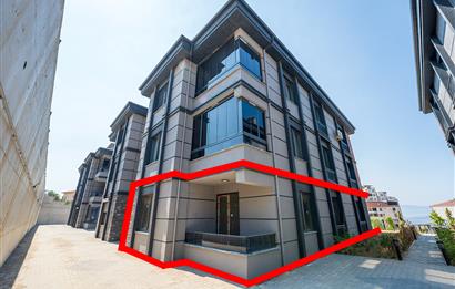 C21 Cius; Havuz ve Bahçeli Site İçerisinde Deniz Manzaralı Daire