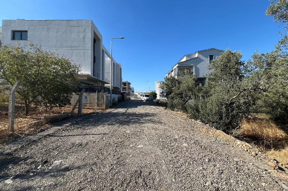C21 Cius; Umurbey'de 588 m2 Konut İmarlı Satılık Arsa