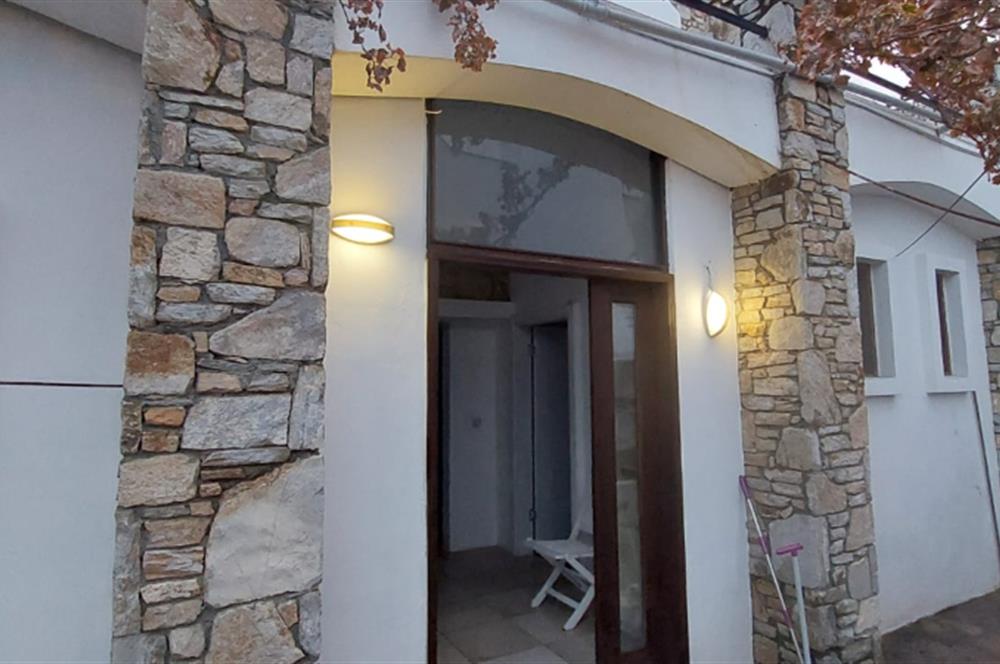 Bodrum-Kumbahçe 2+1 bahçe katı eşyalıkiralık daire