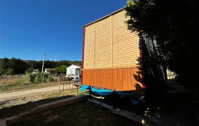 C21 Cius; Haydariye'de İçinde Evi Olan Hobi Bahçesi