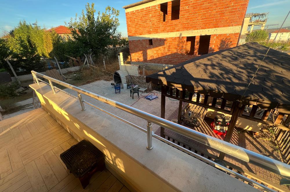 C21 BAL'DAN NAİPLİ 1037M² KİRALIK VERANDALI MÜSTAKİL EV