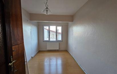 CENTURY 21 BAL'DAN BAHÇELİEVLER MAH.MUHASEBECİLER SİTESİNDE SATILIK 3+1 DAİRE