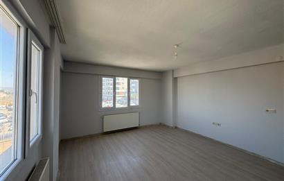 Menemen Devlet Hastanesi Karşısında Kiralık 2+1 Daire