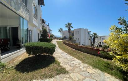 Turgutreis Yalı 2+1 Satılık Havuzlu Site İçerisinde Bahçekatı Daire 
