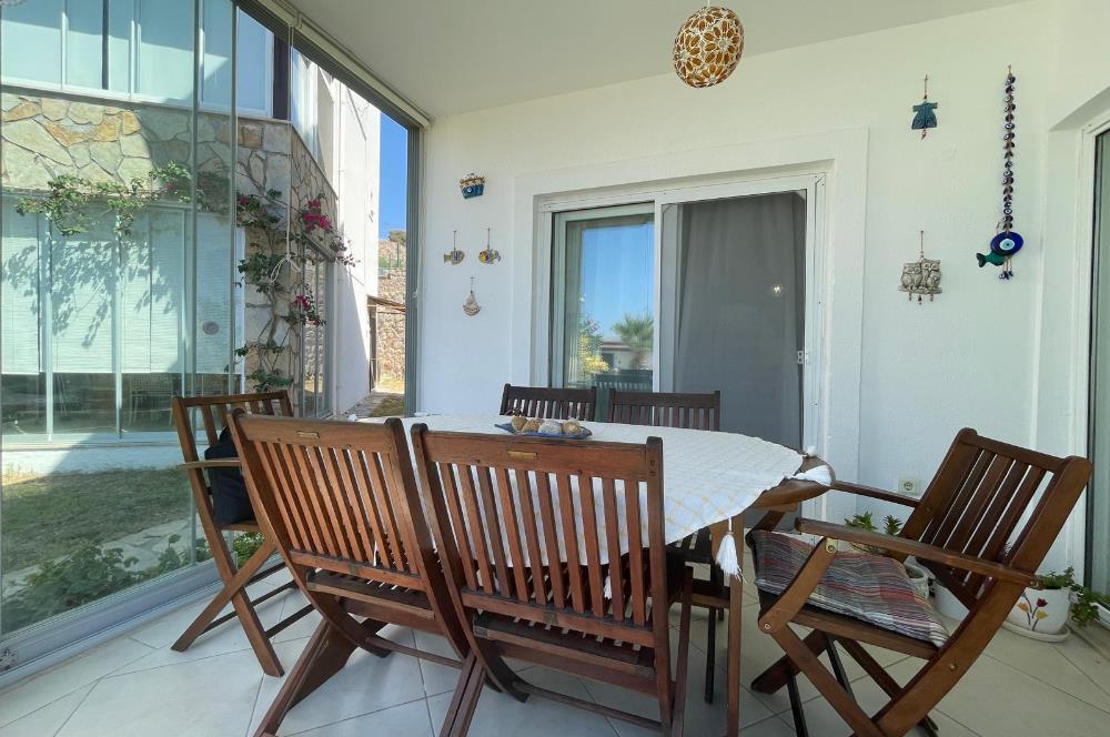 Turgutreis Yalı 2+1 Satılık Havuzlu Site İçerisinde Bahçekatı Daire 