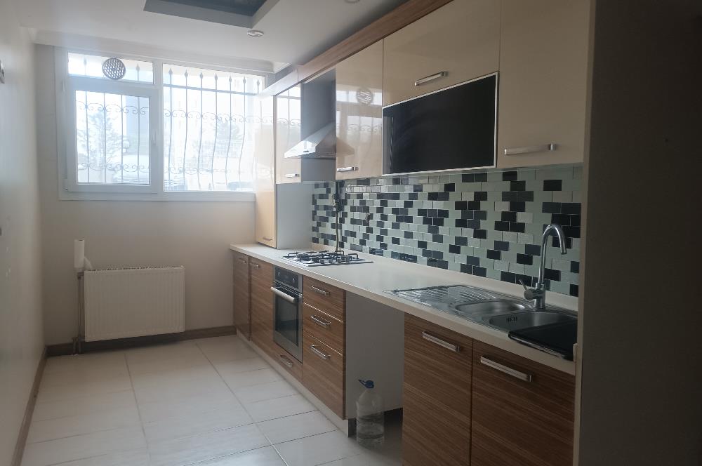 BEYLİKDÜZÜ ADNAN KAHVECİ ADEL PALAS 2+1 DAİRE