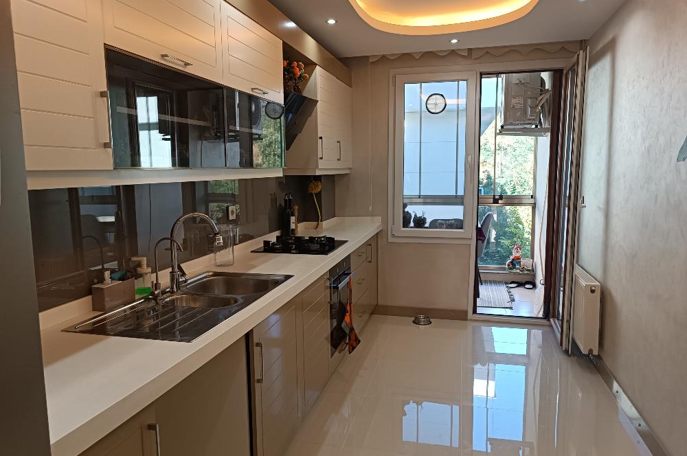 Sahile yürüme mesafesinde Mercan konaklarında 140m2 kiralık 3+1