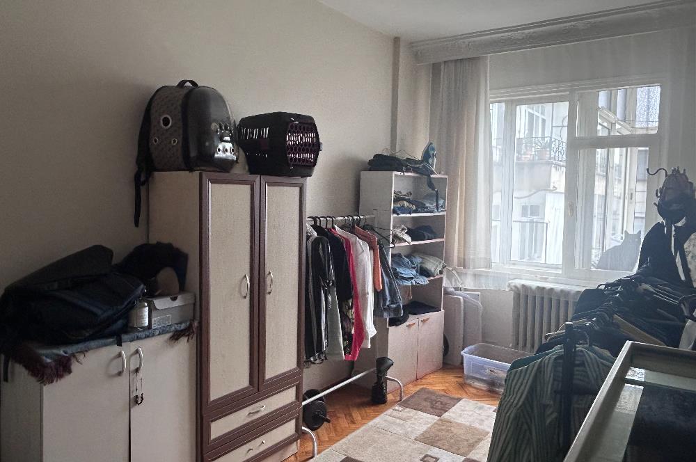 ŞİŞLİ HARZEMŞAH SOKAK'TA 3+1 DAİRE