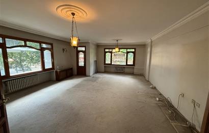 Bağdat caddesi cepheli  3 + 1 satılık