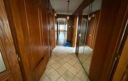 Bağdat caddesi cepheli  3 + 1 satılık