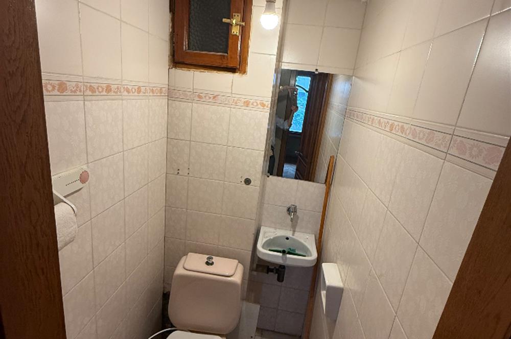 Bağdat caddesi cepheli  3 + 1 satılık