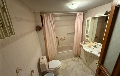Bağdat caddesi cepheli  3 + 1 satılık