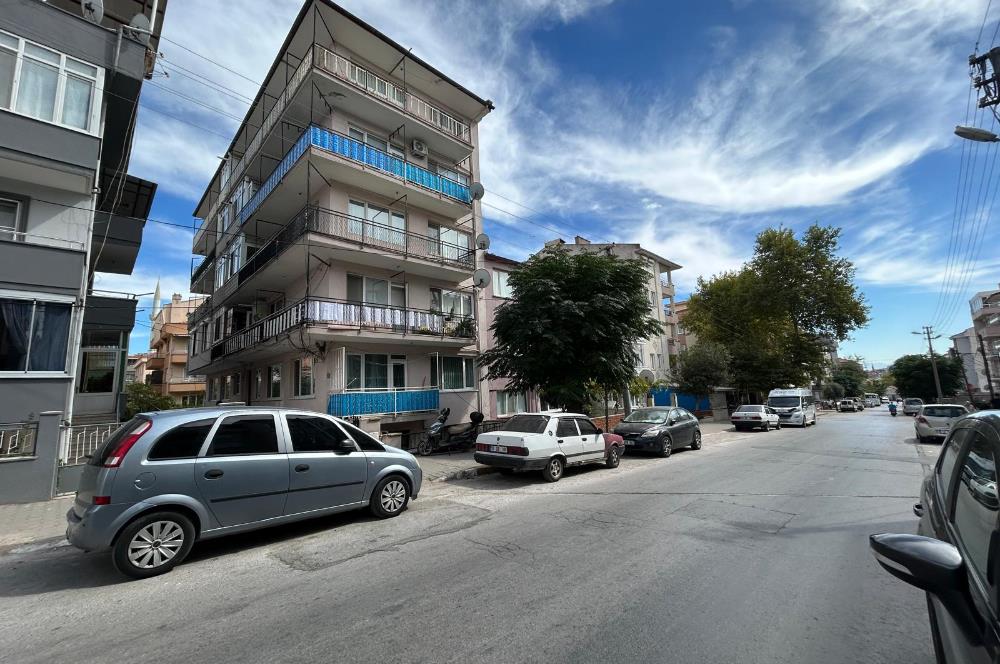 C21 BAL'DAN ALİ HİKMET PAŞA MAH. OKUL KARŞISI ÜZERİ SATILIK 2+1