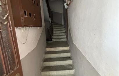 C21 BAL'DAN ALİ HİKMET PAŞA MAH. OKUL KARŞISI ÜZERİ SATILIK 2+1