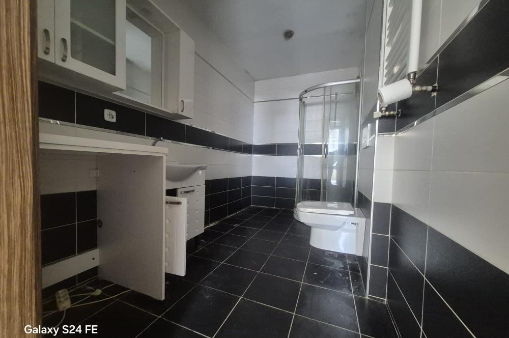 BEYLİKDÜZÜ ADNAN KAHVECİ ADEL PALAS 2+1 DAİRE