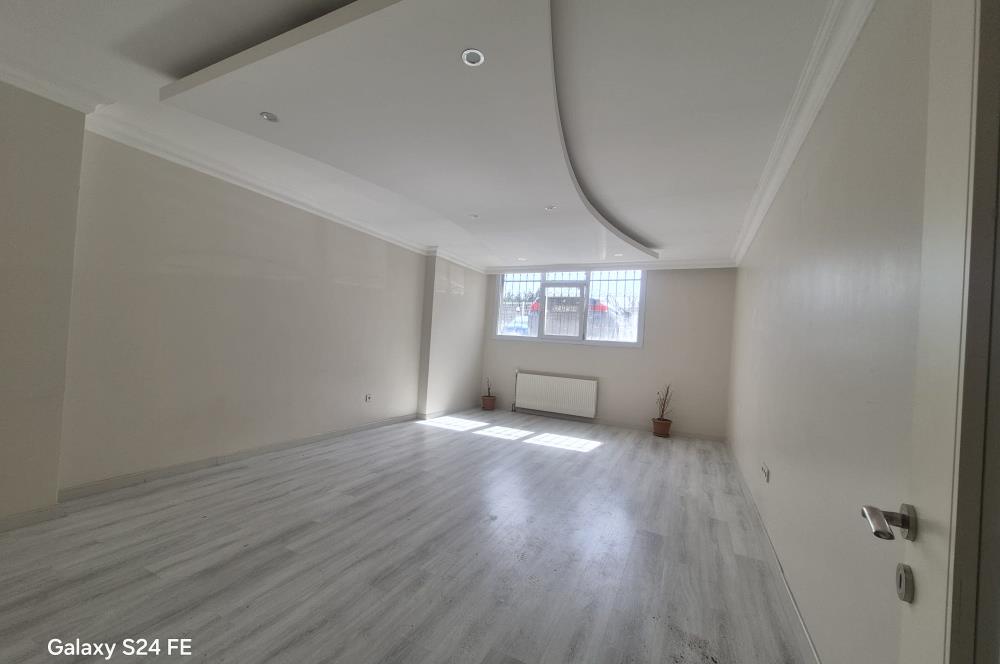 BEYLİKDÜZÜ ADNAN KAHVECİ ADEL PALAS 2+1 DAİRE