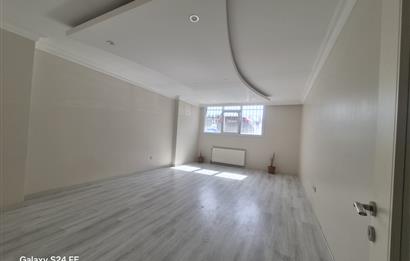 BEYLİKDÜZÜ ADNAN KAHVECİ ADEL PALAS 2+1 DAİRE