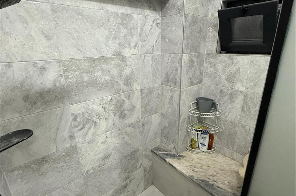 CENTURY 21 PLUS'DAN VİLLA DE GÖL SİTESİNDE SATILIK EŞYALI VİLLA