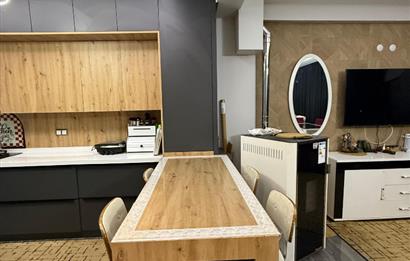 CENTURY 21 PLUS'DAN VİLLA DE GÖL SİTESİNDE SATILIK EŞYALI VİLLA