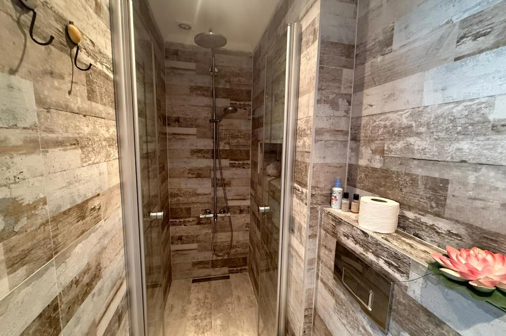 Bodrum Türkbükü’nde Denize Yürüme Mesafesinde Eşyalı 1+0 Yıllık Kiralık Daire