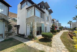 Turgutreis Yalı 2+1 Satılık Havuzlu Site İçerisinde Bahçekatı Daire 