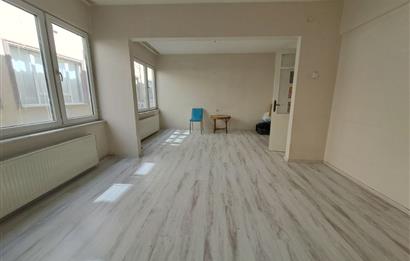 CENTURY21 PROJECT'TEN İZMİT ÇARŞI'DA SATILIK 2+1 DAİRE