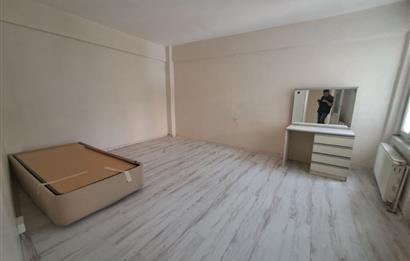 CENTURY21 PROJECT'TEN İZMİT ÇARŞI'DA SATILIK 2+1 DAİRE