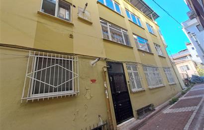 CENTURY21 PROJECT'TEN İZMİT ÇARŞI'DA SATILIK 2+1 DAİRE