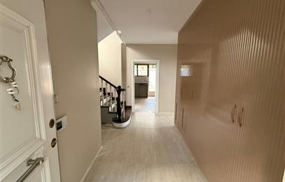 Zekeriyaköy'de Aidatsız Kiralık Villa Fırsatı