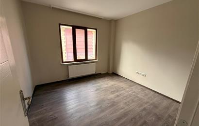 Zekeriyaköy'de Aidatsız Kiralık Villa Fırsatı