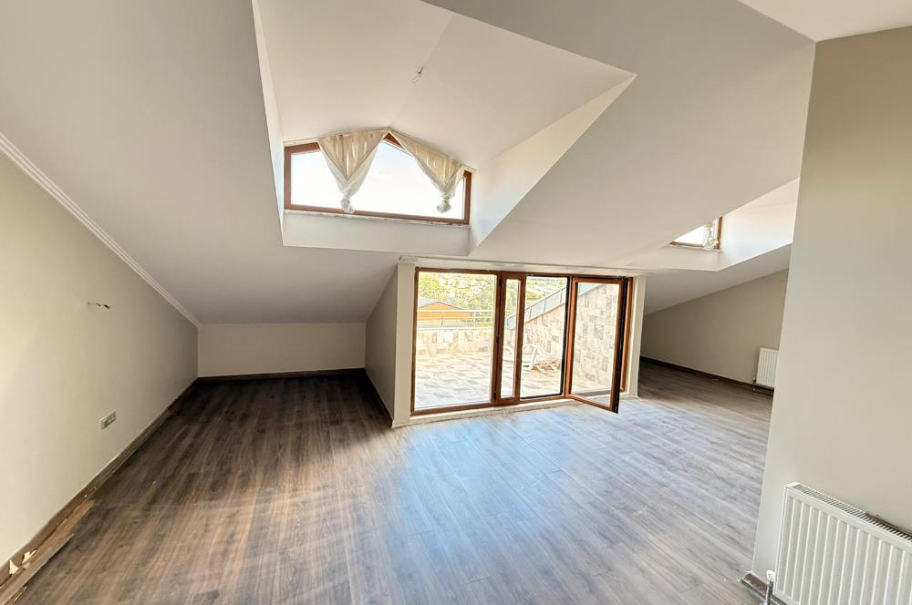 Zekeriyaköy'de Aidatsız Kiralık Villa Fırsatı
