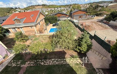 Zekeriyaköy'de Aidatsız Kiralık Villa Fırsatı