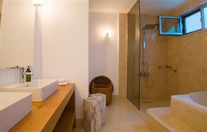 Bodrum Torba Denize 70 metre 6+2 Eşyalı Müstakil Villa
