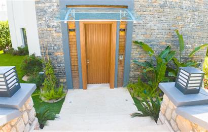 Bodrum Torba Denize 70 metre 6+2 Eşyalı Müstakil Villa