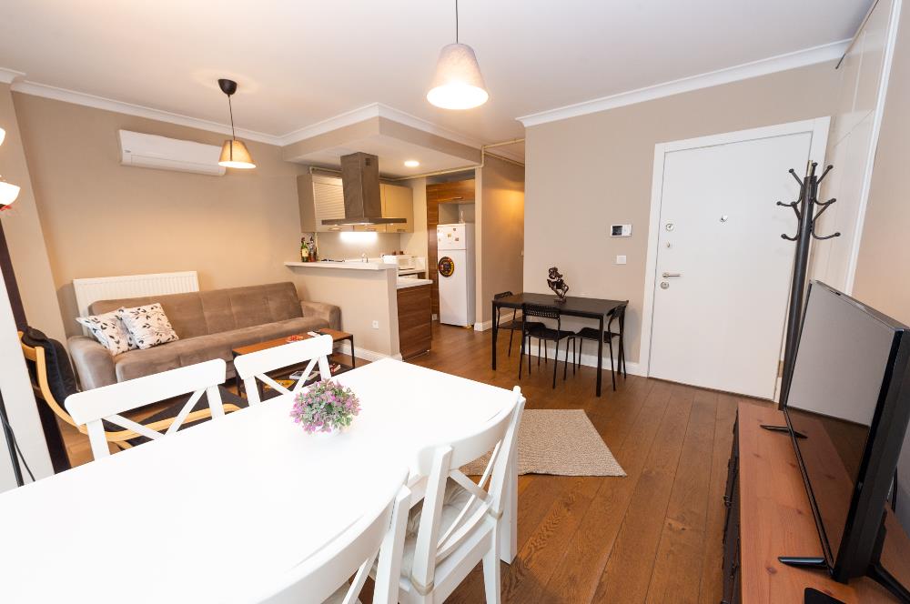 CENTURY21 FOREVER CİHANGİR'DE MERKEZİ KONUMLU KİRALIK 1+1 DAİRE