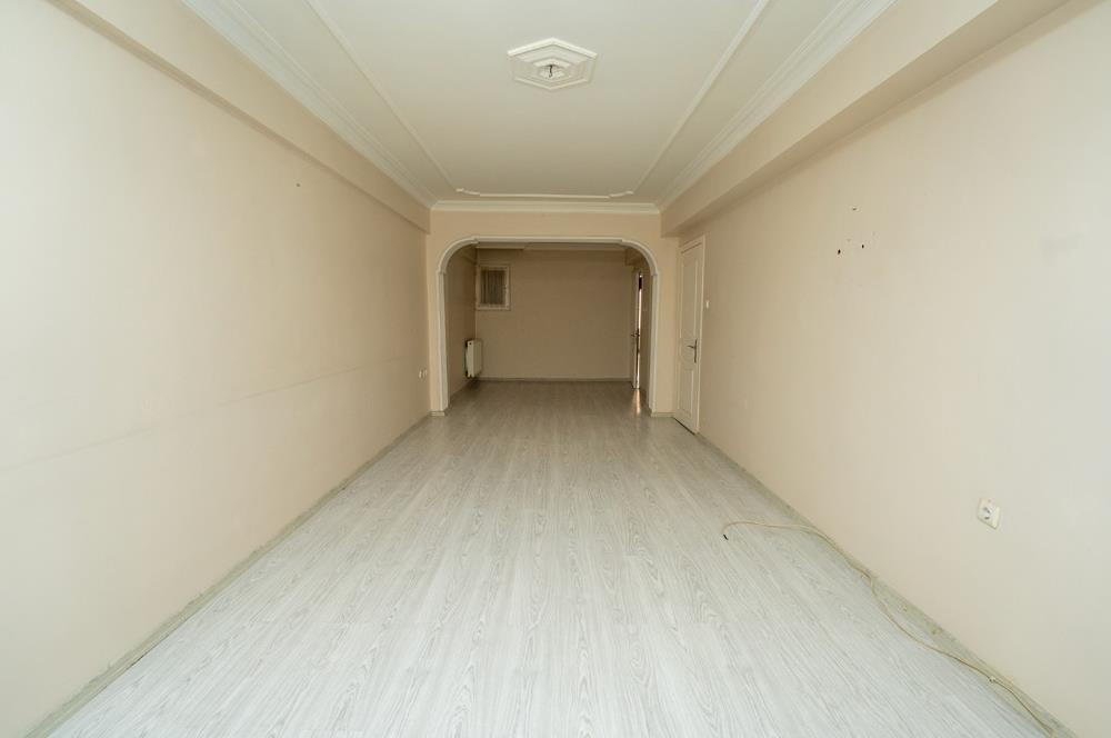 C21 Cius; Kapalı Pazar Yakını Geniş ve Yüksek Giriş Daire