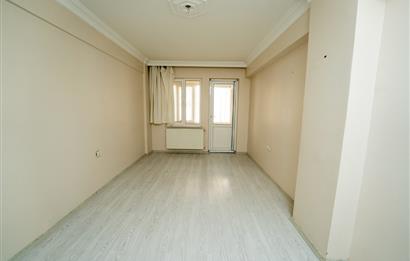 C21 Cius; Kapalı Pazar Yakını Geniş ve Yüksek Giriş Daire
